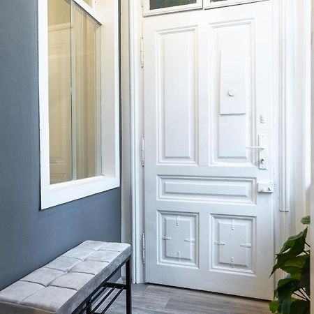 Stylish 1 Bedroom Apartment Near Hannovamarkt Wenen Buitenkant foto