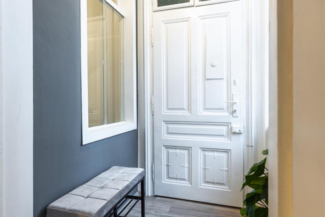 Stylish 1 Bedroom Apartment Near Hannovamarkt Wenen Buitenkant foto
